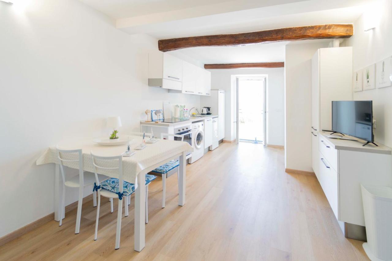 Appartement 105 - La Casa Di Jacopo, Fronte E Vista Mare In Centro A Riva Trigoso, 20 Metri Dalla Spiaggia à Sestri Levante Extérieur photo