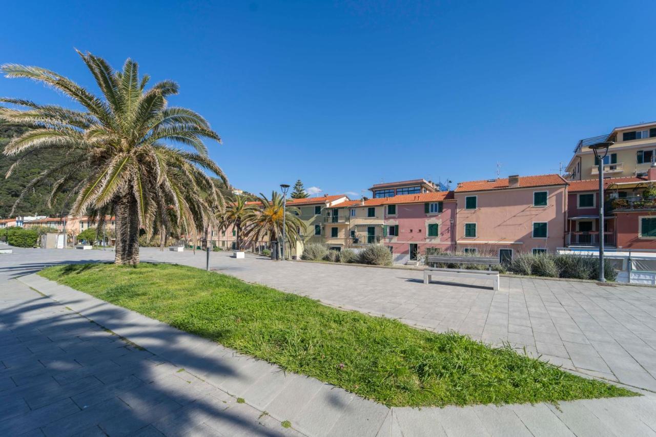 Appartement 105 - La Casa Di Jacopo, Fronte E Vista Mare In Centro A Riva Trigoso, 20 Metri Dalla Spiaggia à Sestri Levante Extérieur photo
